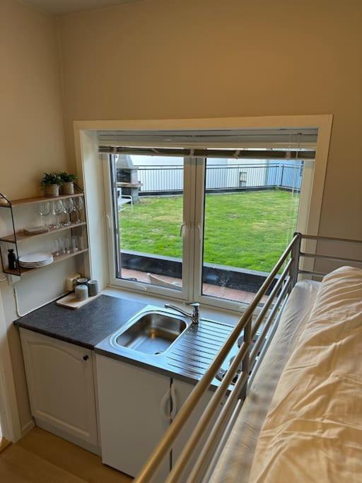 Appartement Box Alesund, Inc Wifi Free Car And Mc Parking