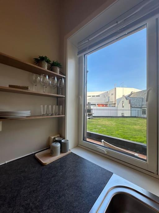 Box Alesund, Inc Wifi Free Car And Mc Parking Appartement *