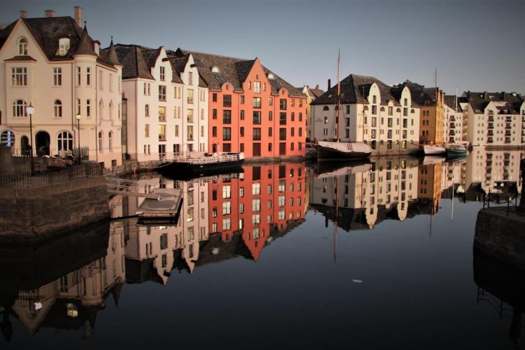 Appartement Box Alesund, Inc Wifi Free Car And Mc Parking Ålesund