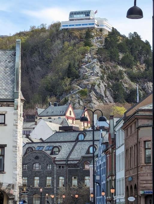 Appartement Box Alesund, Inc Wifi Free Car And Mc Parking *